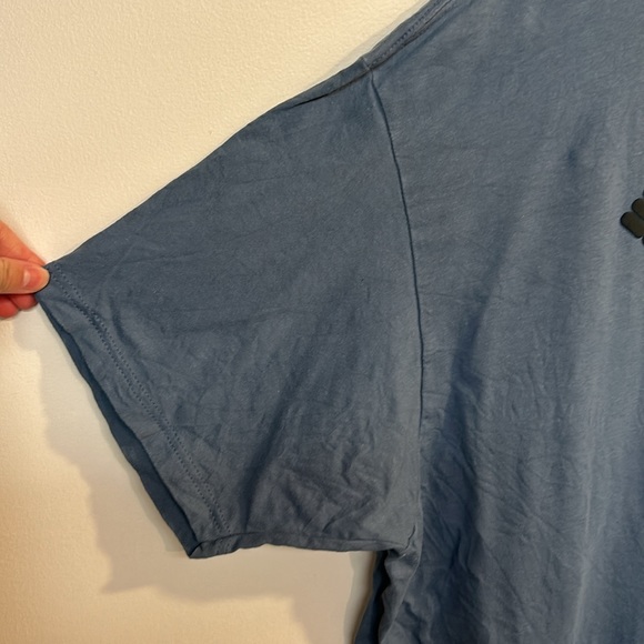 Columbia brand men’s t-shirt size XL light blue and black color - Picture 3 of 5